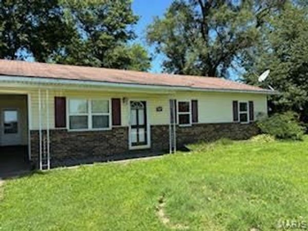 507 Railroad , Matthews, MO 63867