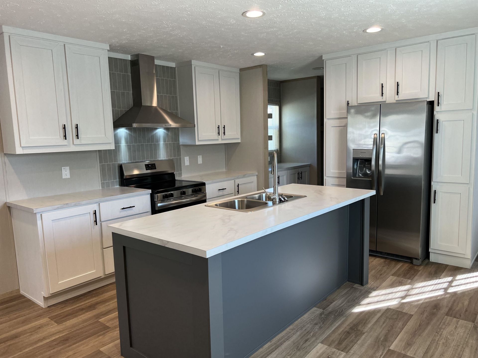 2705 Capricorn Dr.  Photo 5