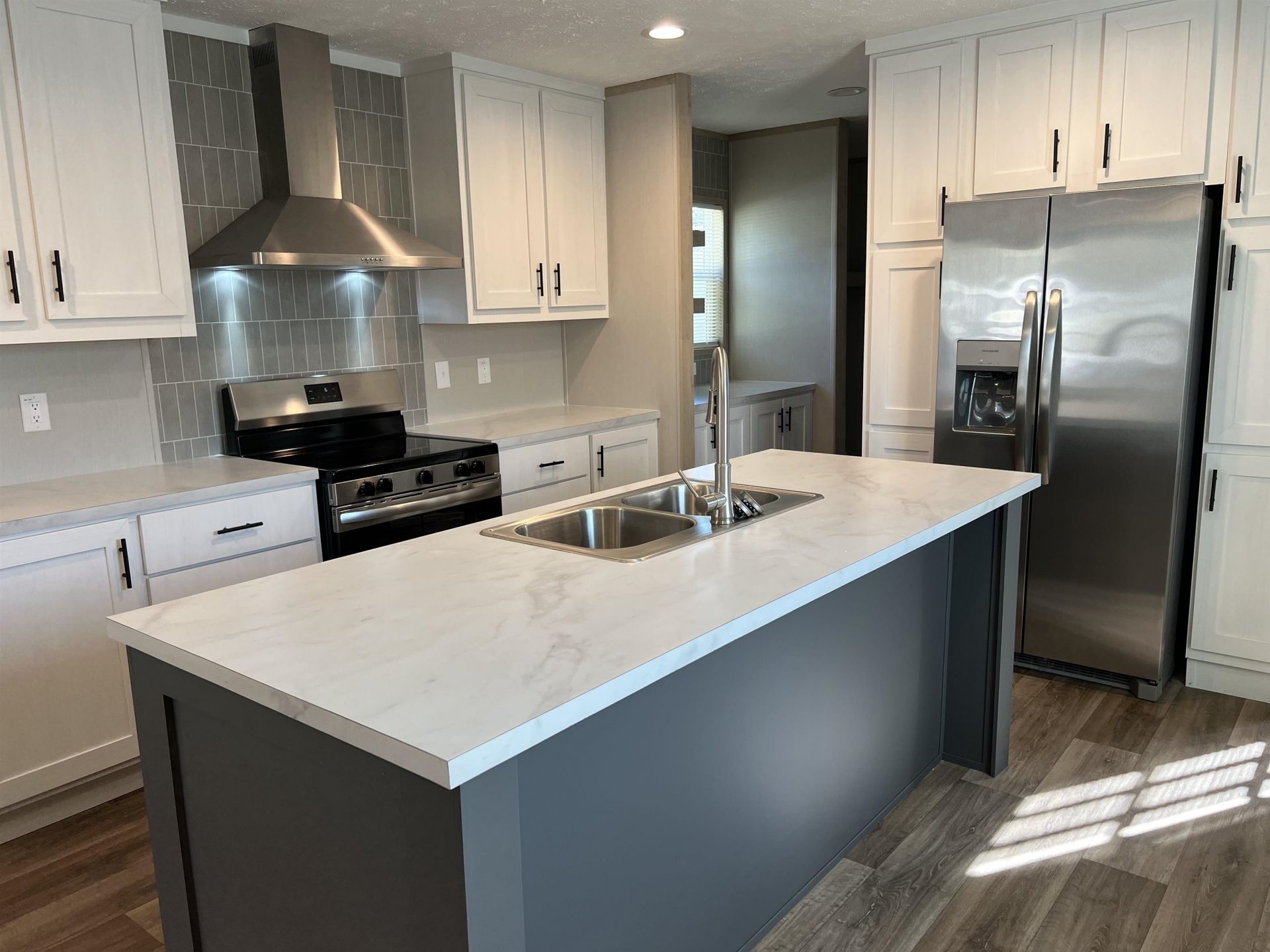 2705 Capricorn Dr.  Photo 6