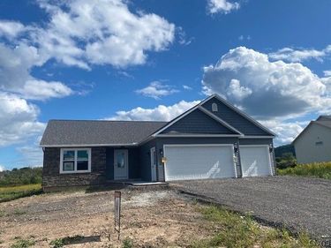 220 Marineview Drive, Unit 220, Chittenango, NY 13037