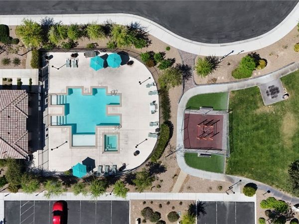 9221 Valley Betica Avenue , Las Vegas, NV 89148