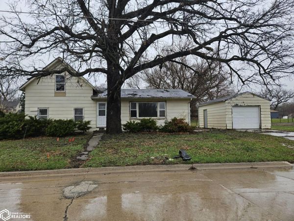 301 Willow Street, Webster City, IA 50595
