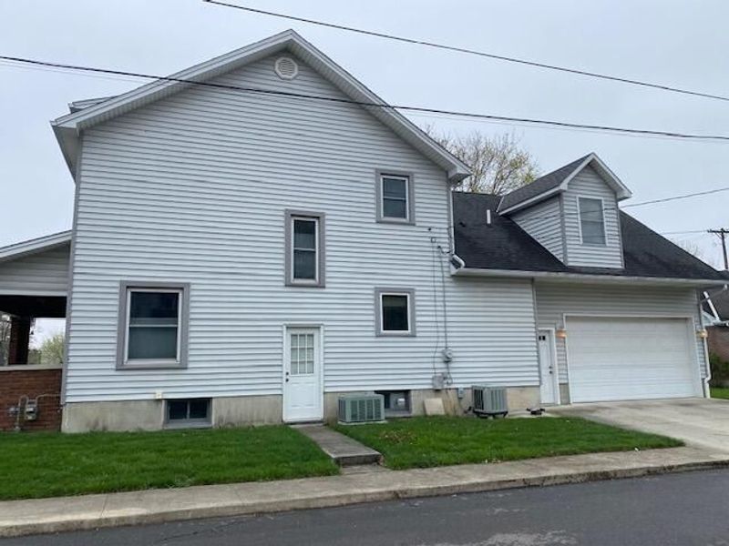 332 E Water Street, Greenville, OH 45331 Photo 4