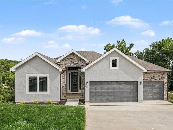 5021 Bradshaw Street, Shawnee, KS 66216