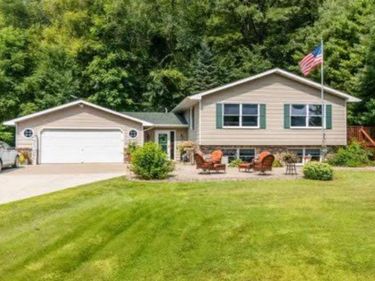 25358 Highway 60, Wabasha, MN 55981