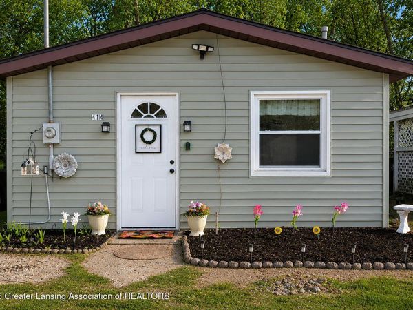 414 Raymerville Court, Eaton Rapids, MI 48827