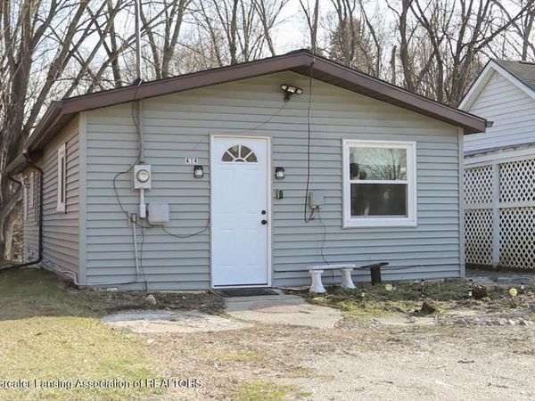 414 Raymerville Court, Eaton Rapids, MI 48827