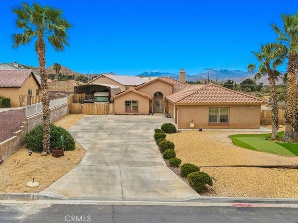 8514 Barberry Avenue, Yucca Valley, CA 92284
