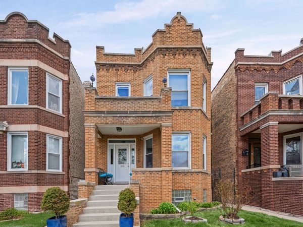 5110 W Hutchinson Street, Unit 2, Chicago, IL 60641