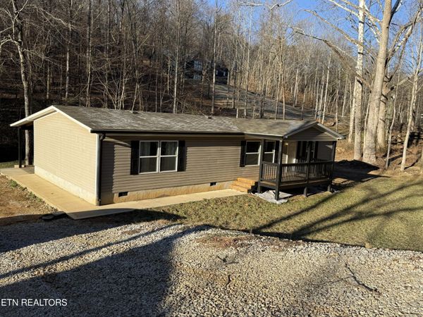 8211 Barker Rd , Knoxville, TN 37921