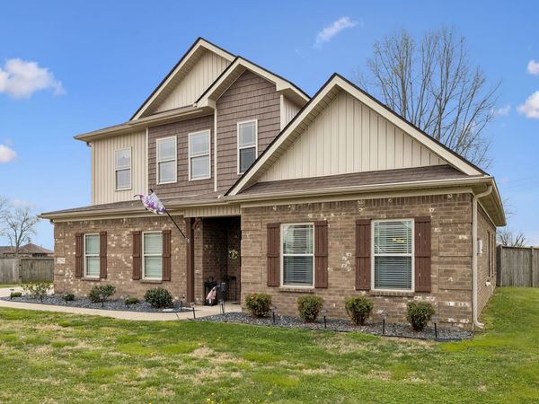 2501 Pinnacle Dr, Chapel Hill, TN 37034