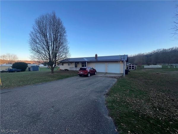 1715 South Street , Stockport, OH 43787