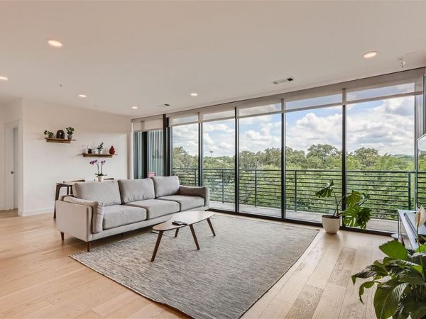 900 S 1st ST, Unit 421, Austin, TX 78704