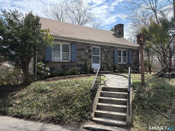 10 Maple, Greenwich, CT 06870