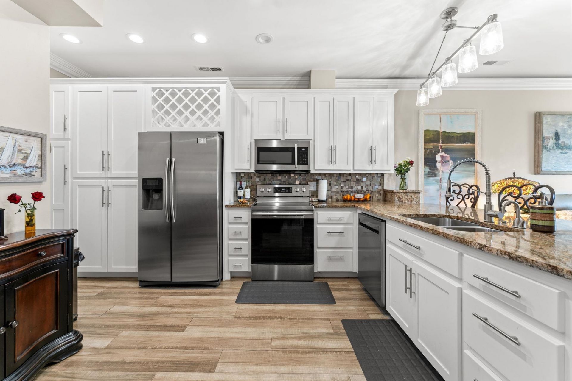 4613 Lightkeepers Way Photo 8