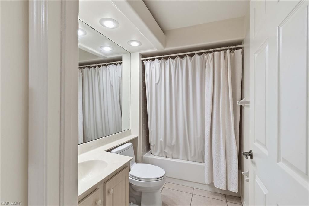 13040 Amberley Ct, Unit 501, Bonita Springs, FL 34135 Photo