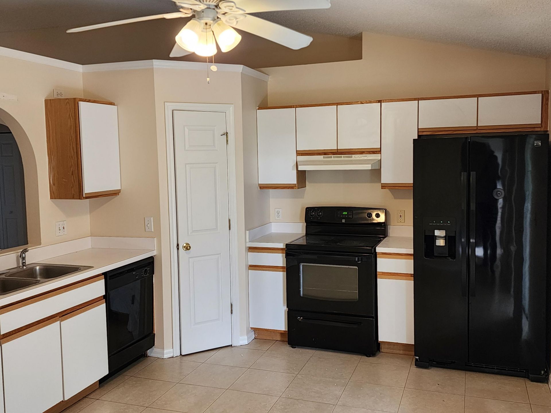 326 SW Ray Avenue, Port Saint Lucie, FL 34983 Photo