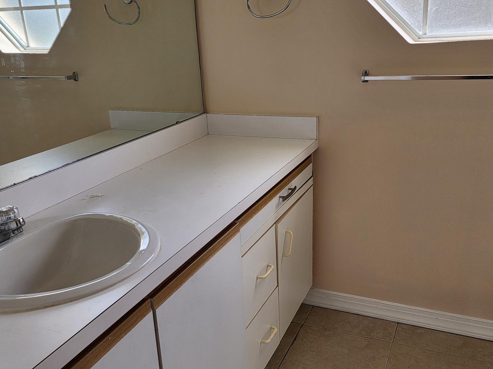 326 SW Ray Avenue, Port Saint Lucie, FL 34983 Photo