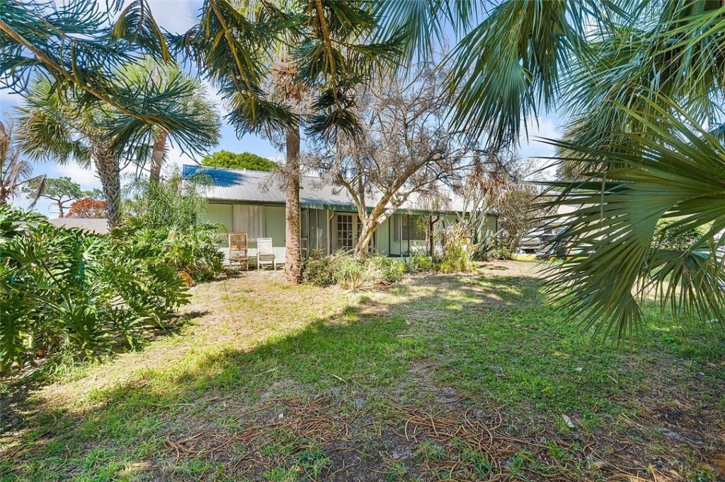 121 Hinchman Avenue, Sebastian, FL 32958 Photo