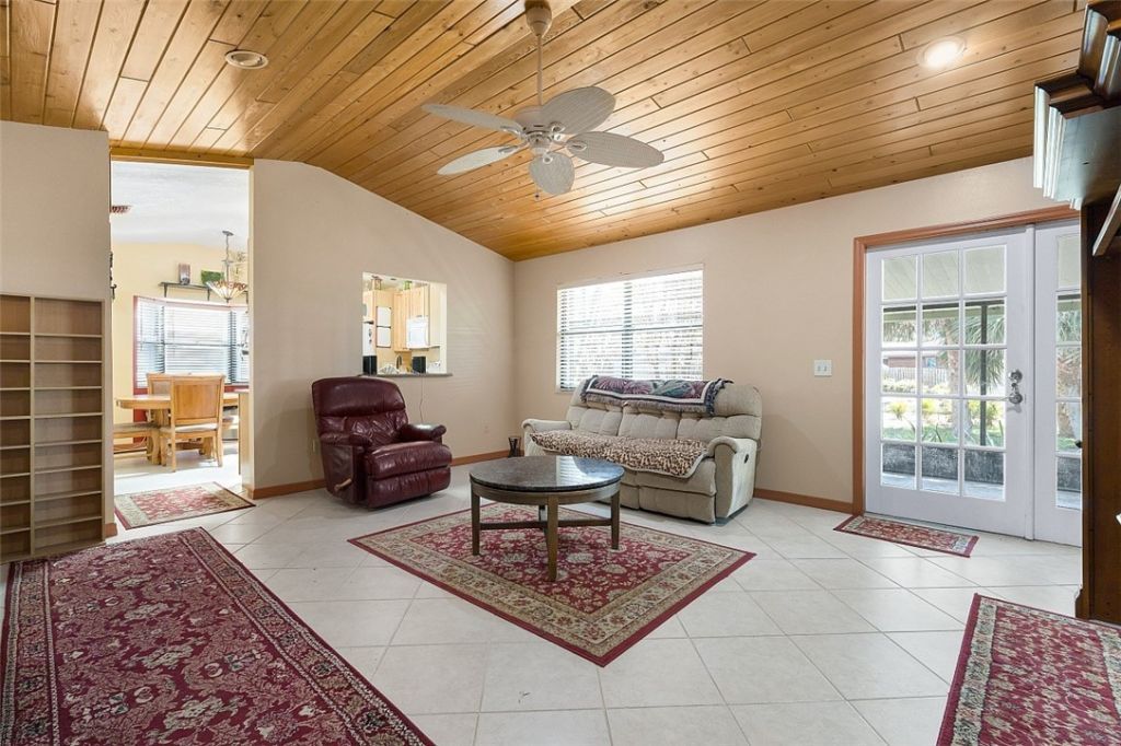 121 Hinchman Avenue, Sebastian, FL 32958 Photo