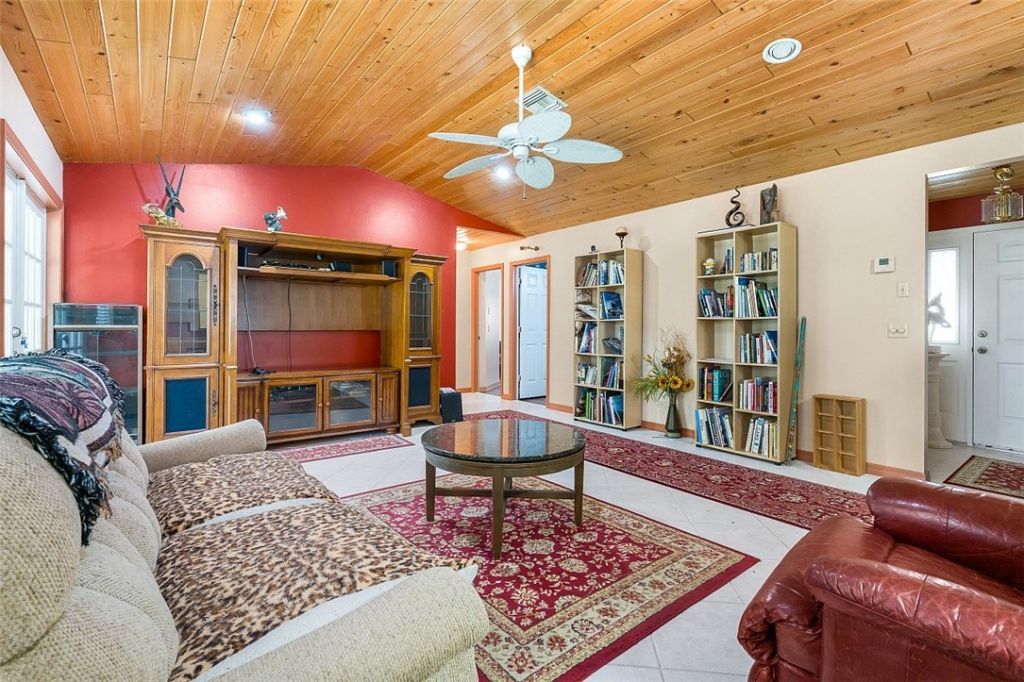 121 Hinchman Avenue, Sebastian, FL 32958 Photo
