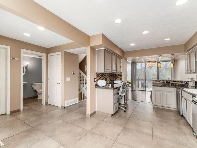 4828 Crazy Horse Lane, Unit 2, Westerville, OH 43081 Photo 13