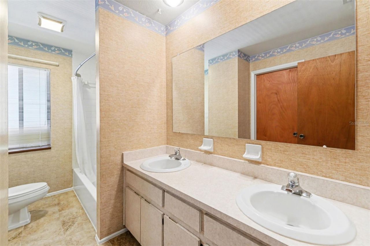 1029 43rd Avenue N, Unit 1, Saint Petersburg, FL 33703 Photo