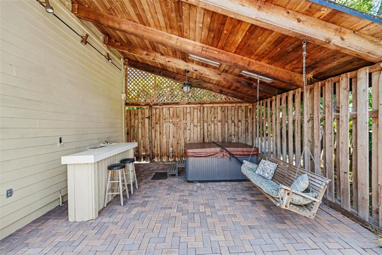 1029 43rd Avenue N, Unit 1, Saint Petersburg, FL 33703 Photo