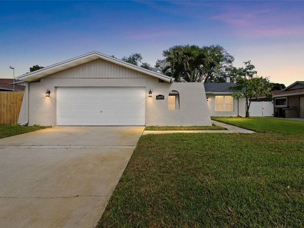 11079 BELLA LOMA DRIVE , LARGO, FL 33774