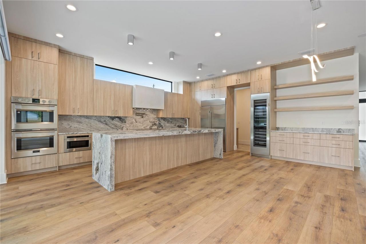 7821 3rd Avenue S, Saint Petersburg, FL 33707 Photo