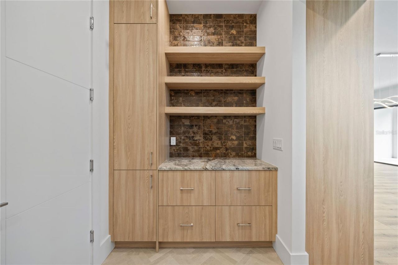 7821 3rd Avenue S, Saint Petersburg, FL 33707 Photo