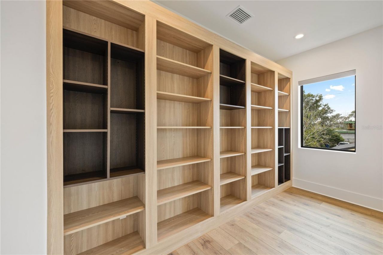 7821 3rd Avenue S, Saint Petersburg, FL 33707 Photo