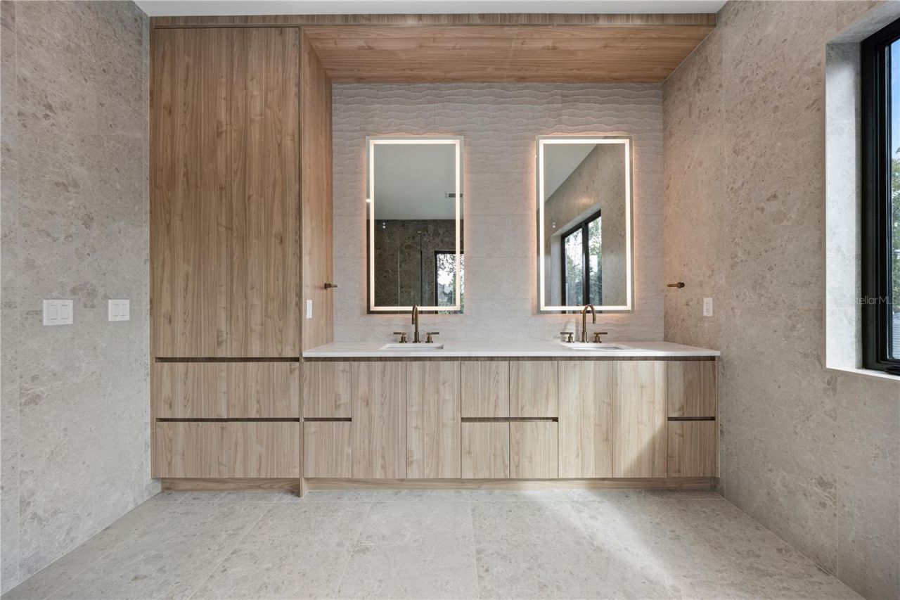 7821 3rd Avenue S, Saint Petersburg, FL 33707 Photo