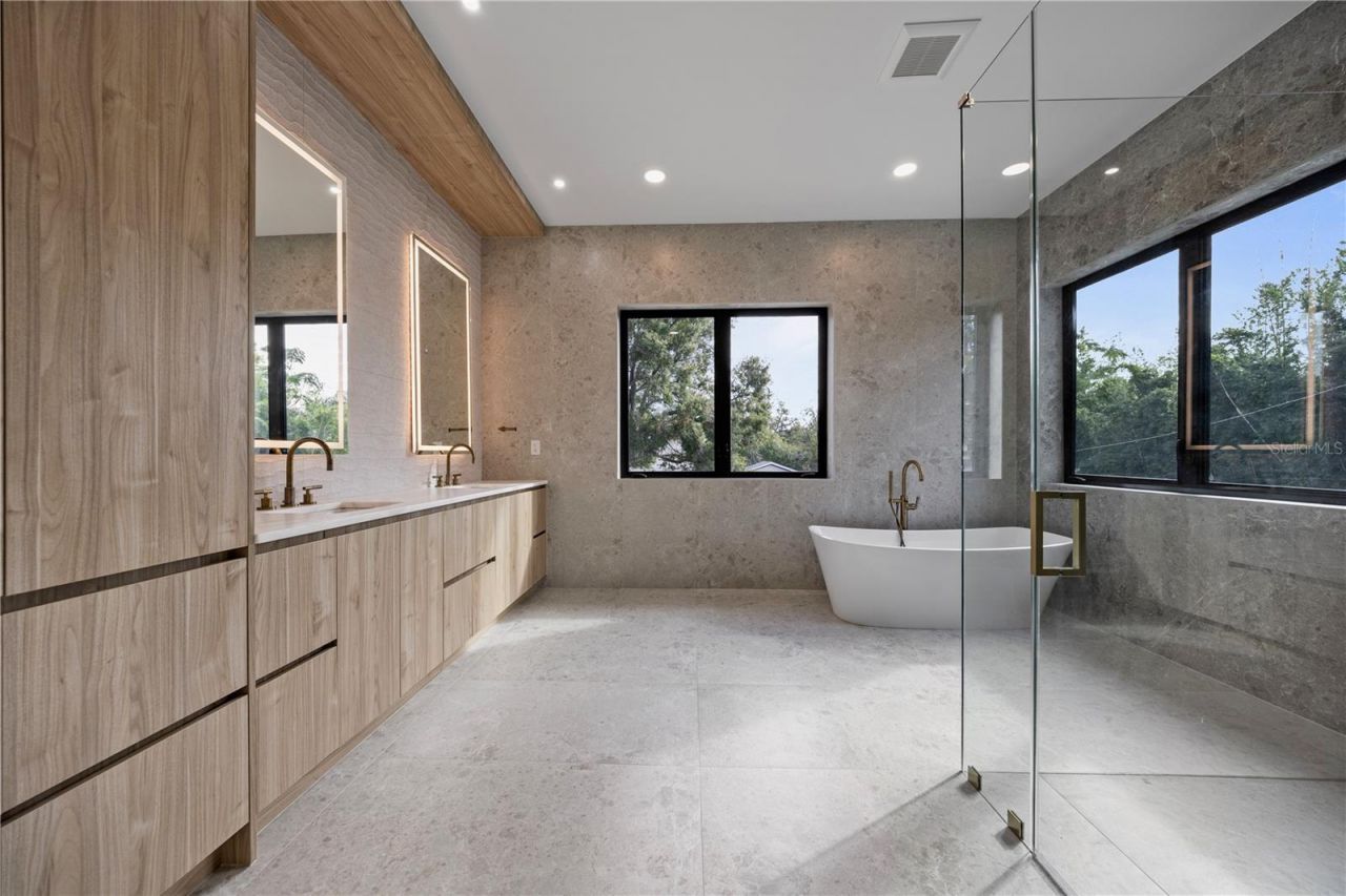 7821 3rd Avenue S, Saint Petersburg, FL 33707 Photo