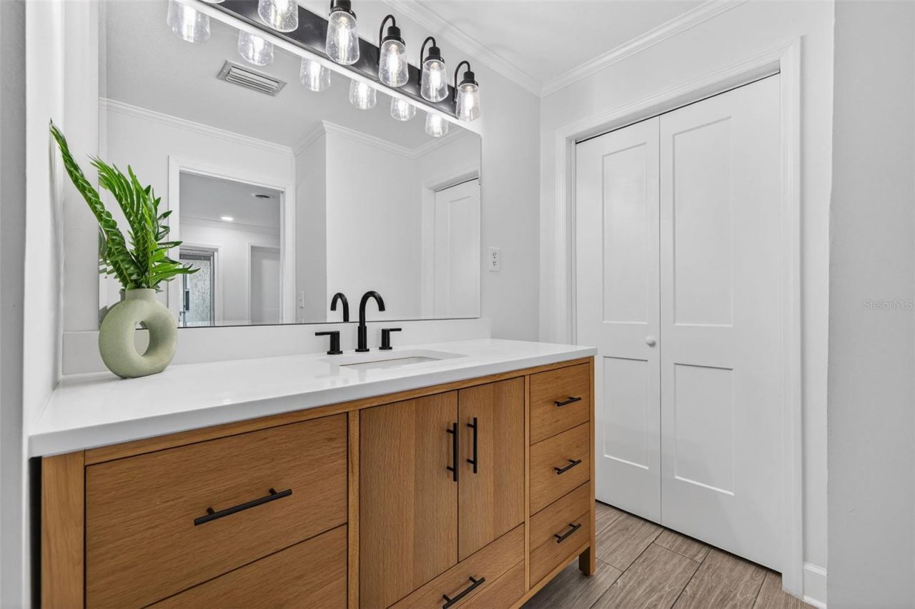 4100 13th Lane Ne, Saint Petersburg, FL 33703 Photo