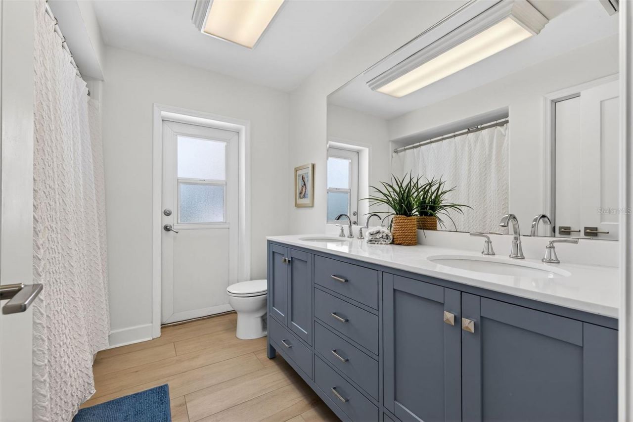 4100 13th Lane Ne, Saint Petersburg, FL 33703 Photo