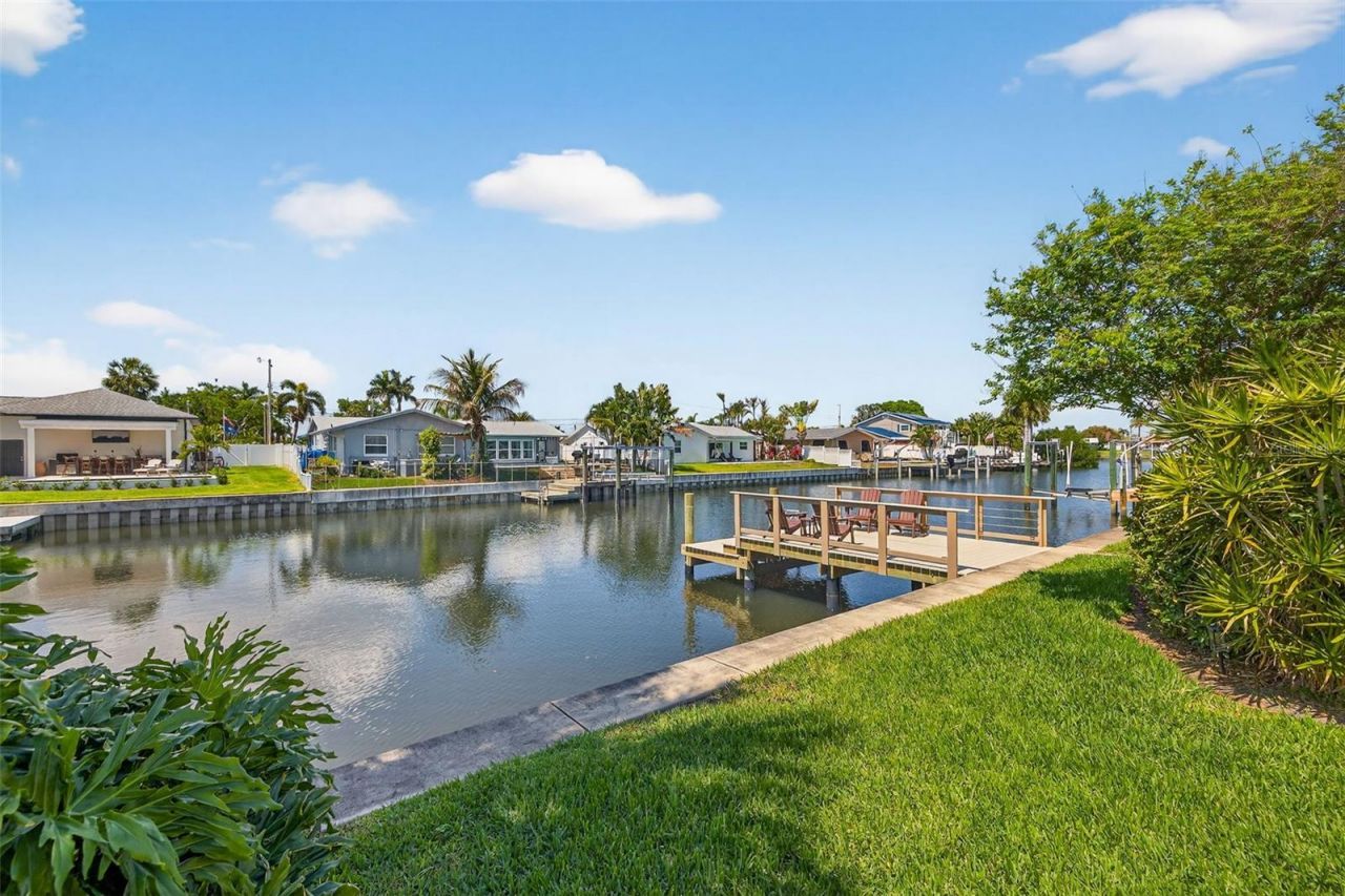 4100 13th Lane Ne, Saint Petersburg, FL 33703 Photo