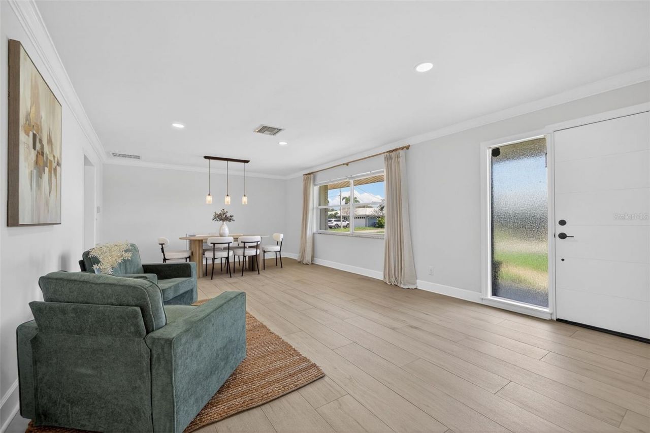 4100 13th Lane Ne, Saint Petersburg, FL 33703 Photo