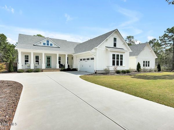 9599 Fallen Pear Lane NE, Leland, NC 28451