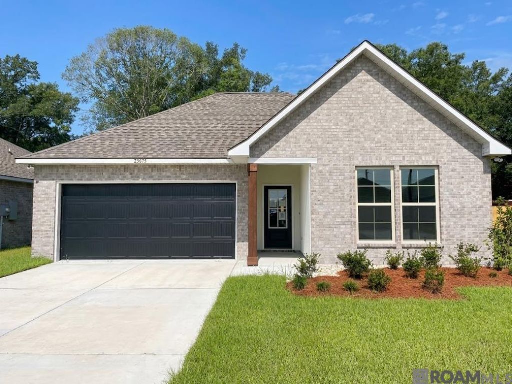 25675 Tarver Dr, Denham Springs, LA 70726 Main Photo