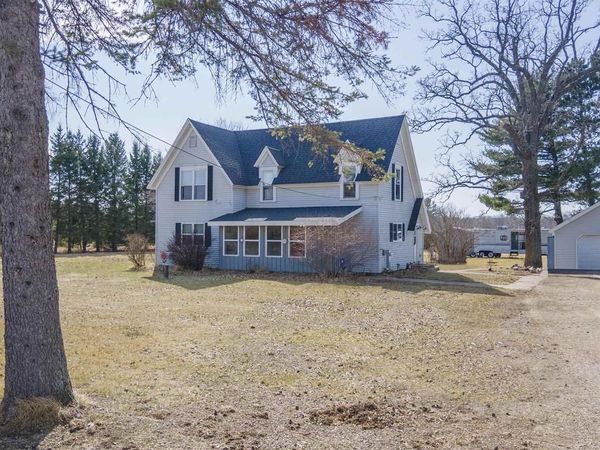 N2345 PARFREYVILLE ROAD, Waupaca, WI 54981