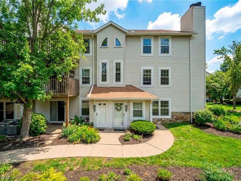 28300 Detroit Road , Unit D1, Westlake, OH 44145 Photo 2