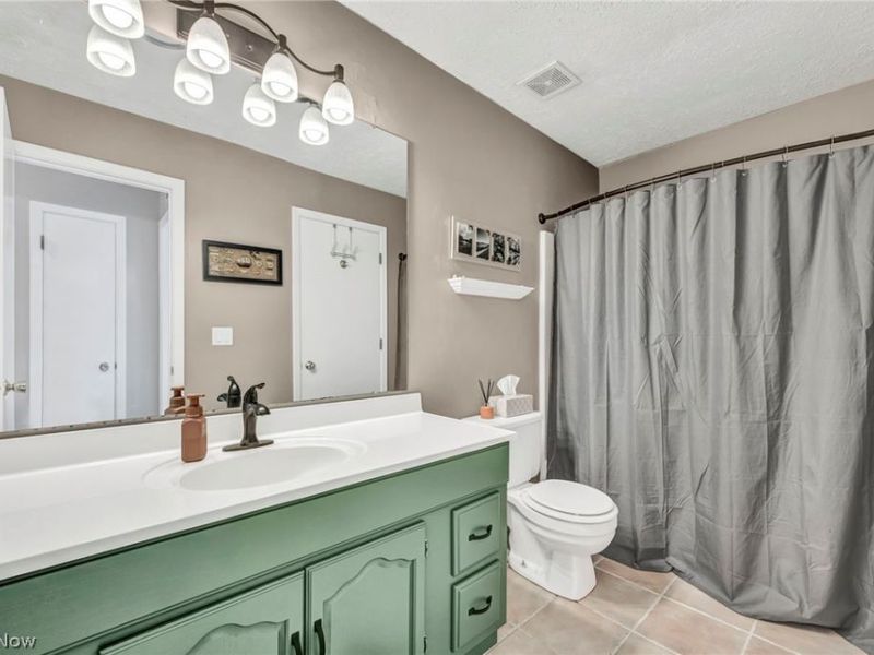 28300 Detroit Road , Unit D1, Westlake, OH 44145 Photo 28