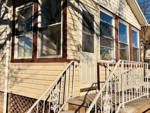 57 Charles St, Carteret, NJ 07008