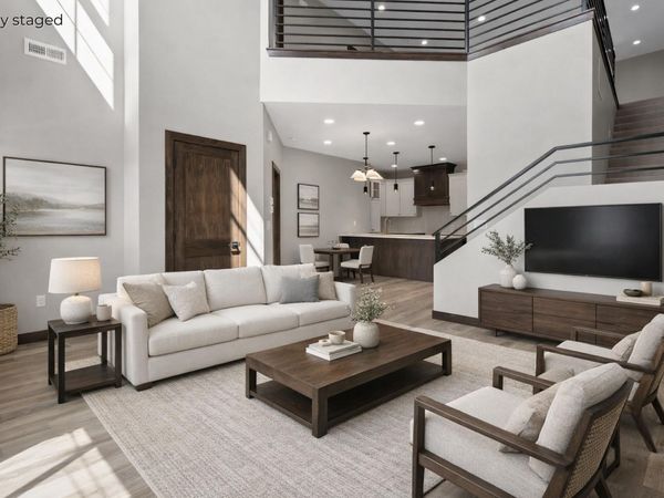 8619 W Shoreline Pl, Sioux Falls, SD 57107