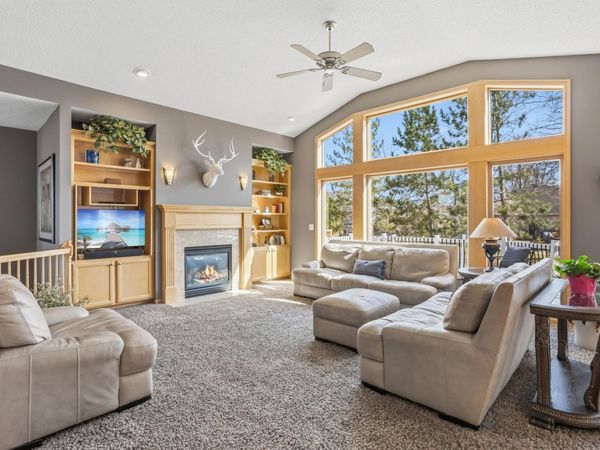 9451 138th Street W, Savage, MN 55378