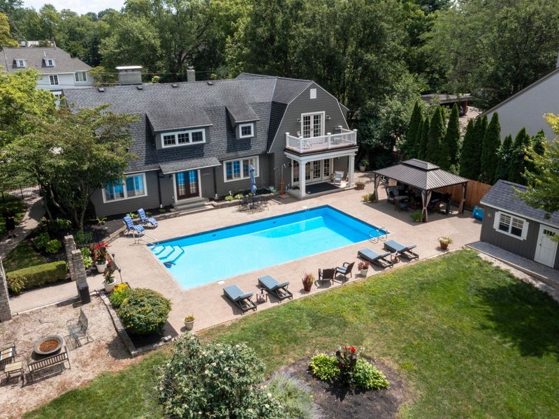 379 Westland Avenue, Columbus, OH 43209 Photo 2