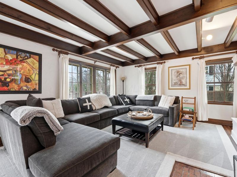 379 Westland Avenue, Columbus, OH 43209 Photo 6