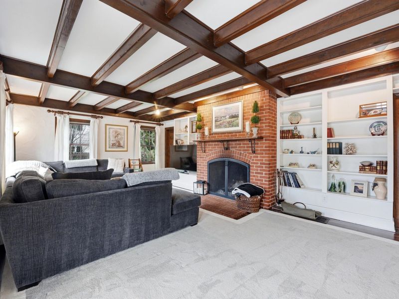 379 Westland Avenue, Columbus, OH 43209 Photo 8