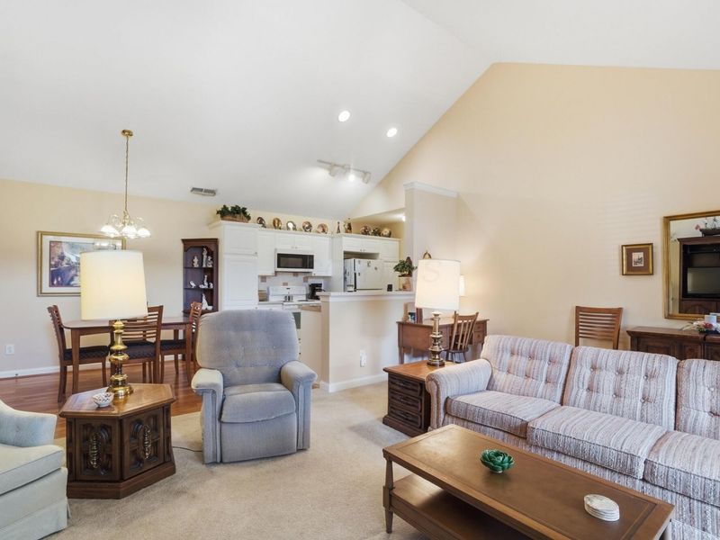 231 Ironclad Drive, Columbus, OH 43213 Photo 13